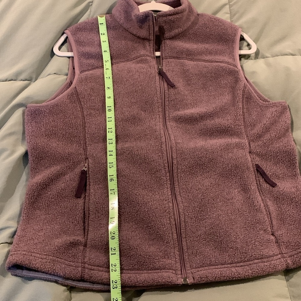 Eddie Bauer Womens Lavender Sherpa Vest. Size Large. Polartec. - Picture 7 of 9